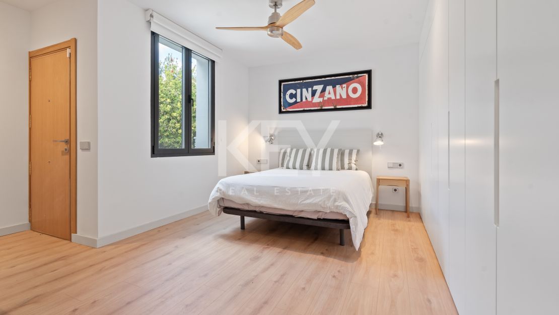 Modern Hillside Villa with Breathtaking Mountain and Sea Views in El Madroñal, Benahavis