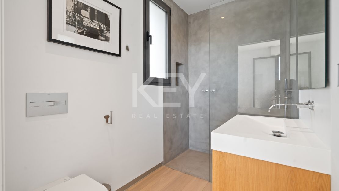 Modern Hillside Villa with Breathtaking Mountain and Sea Views in El Madroñal, Benahavis