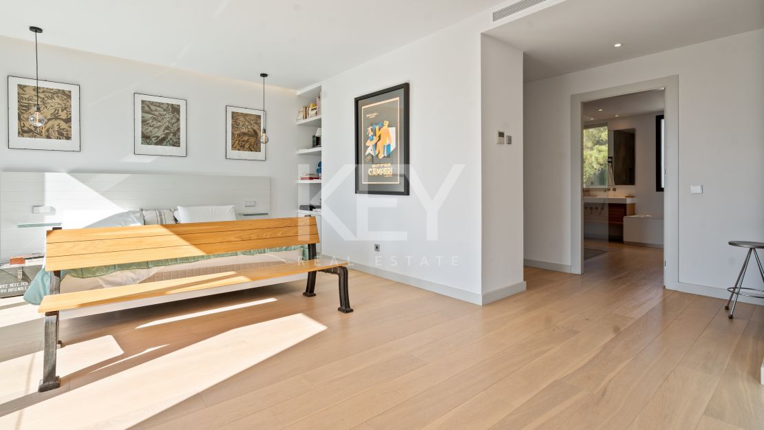 Modern Hillside Villa with Breathtaking Mountain and Sea Views in El Madroñal, Benahavis