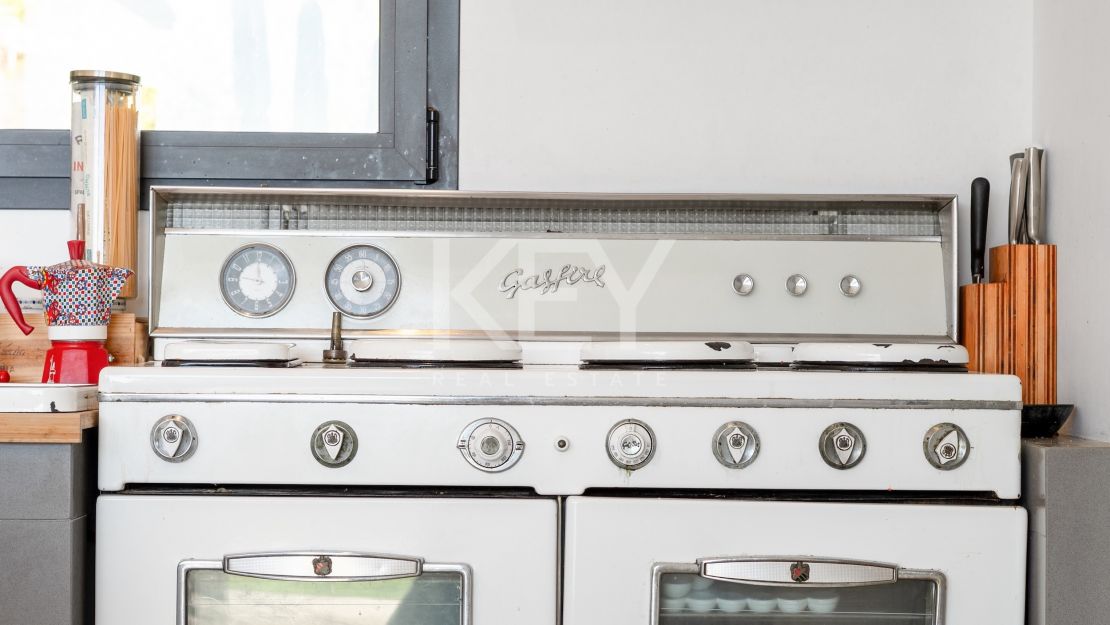 Modern Hillside Villa with Breathtaking Mountain and Sea Views in El Madroñal, Benahavis