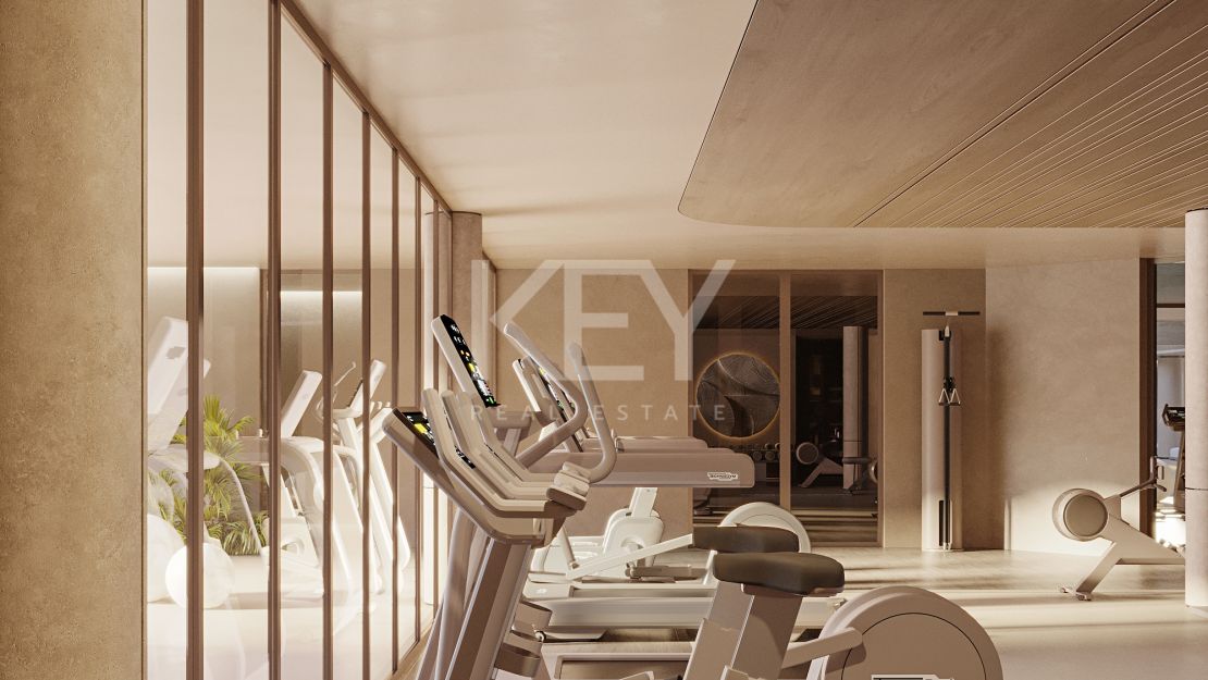 Villa in the most privileged frontline location in New Golden Mile, Estepona