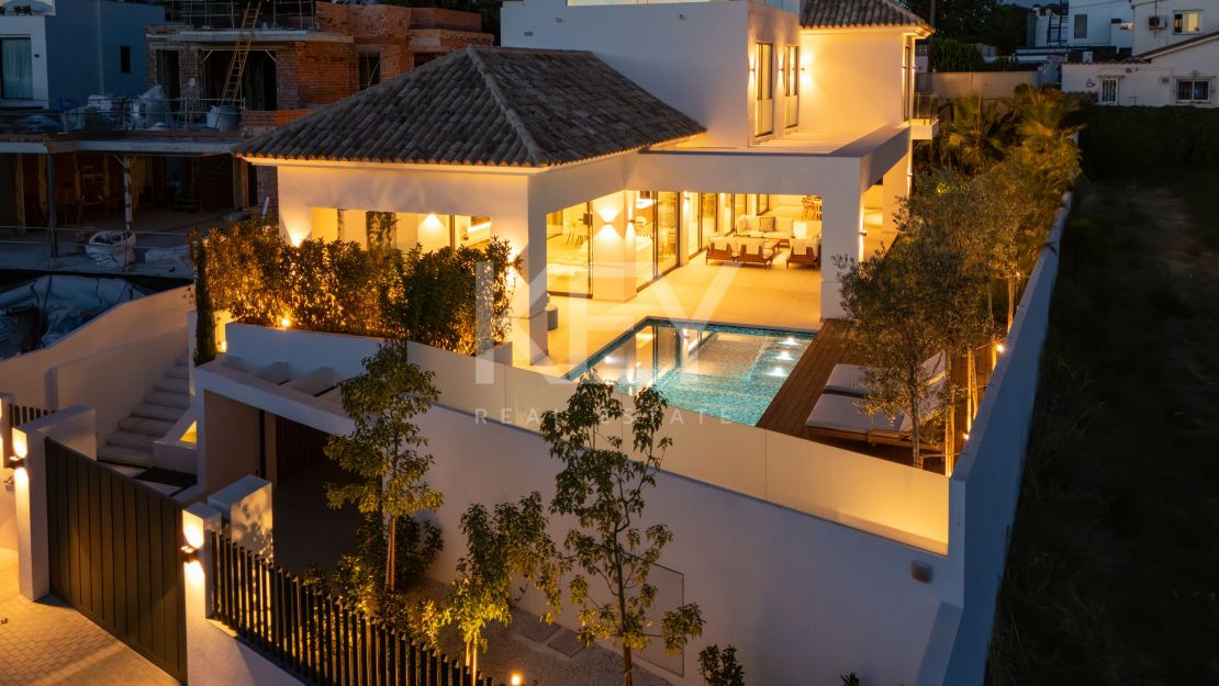 Charming Contemporary Villa near the Beach, Marbella