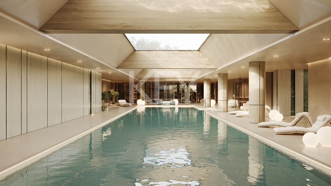 Villa in the most privileged frontline location in New Golden Mile, Estepona