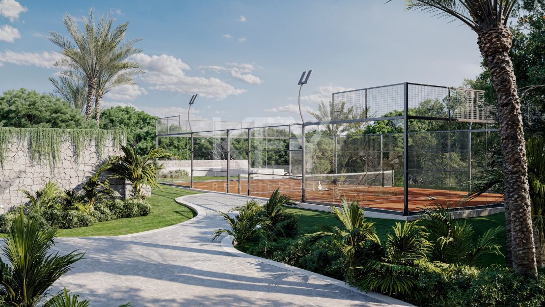 Villa in the most privileged frontline location in New Golden Mile, Estepona