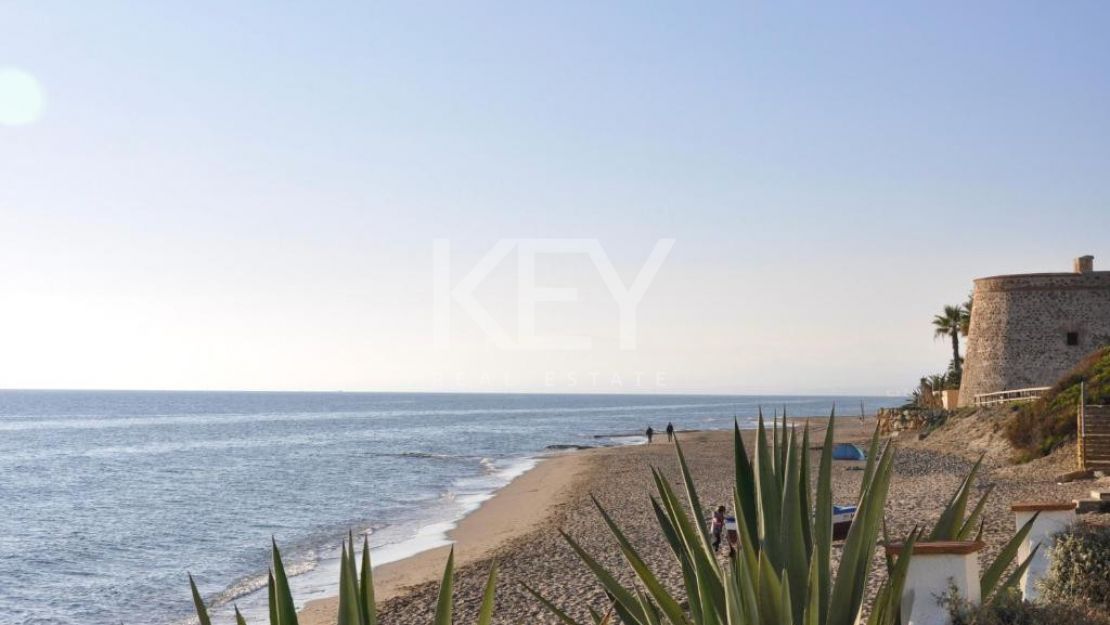 Идиллический проект виллы на берегу моря в Марбесе, Марбелья