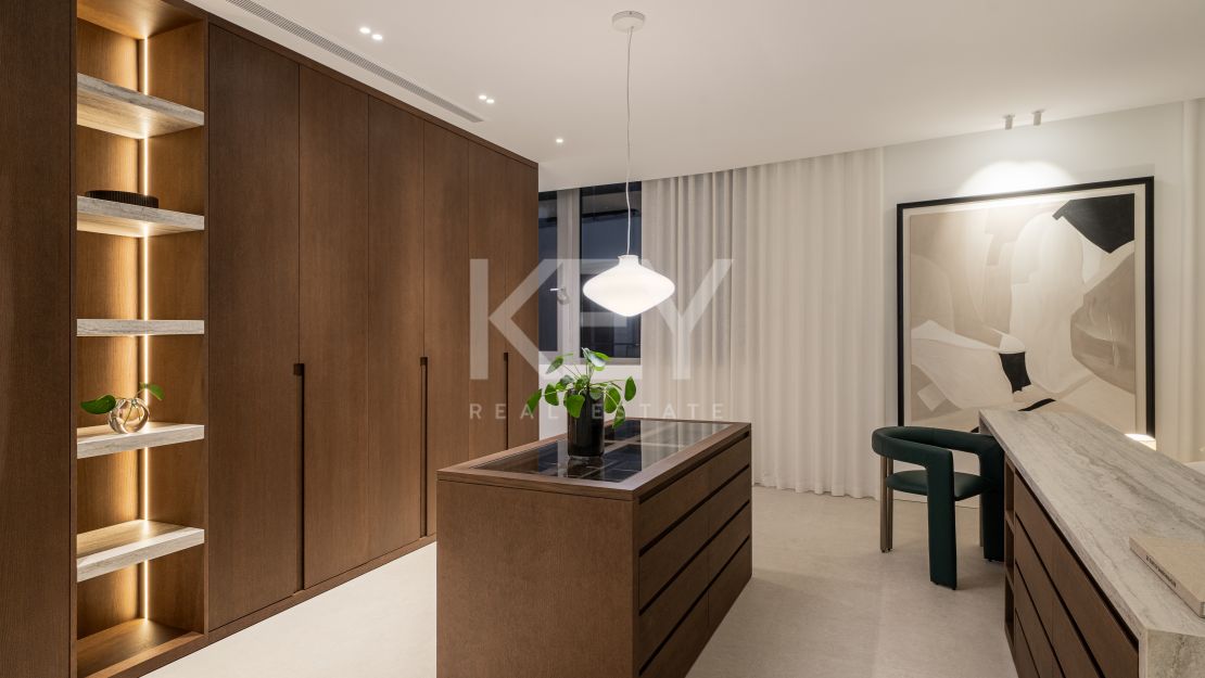 Modern Spacious Townhouse with Sea Views in Sierra Blanca, Marbella