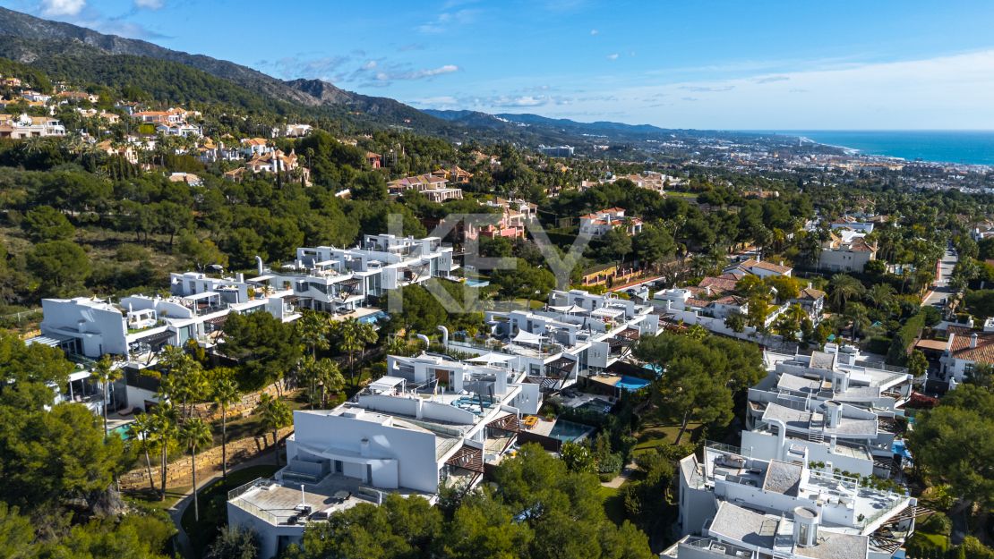 Modern Spacious Townhouse with Sea Views in Sierra Blanca, Marbella