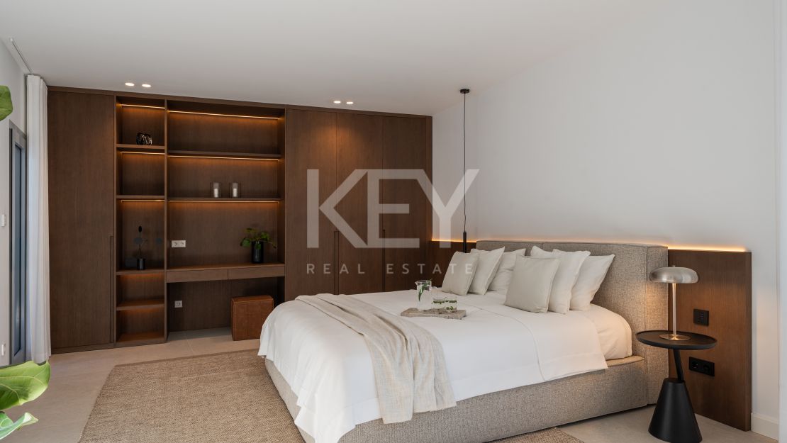 Modern Spacious Townhouse with Sea Views in Sierra Blanca, Marbella