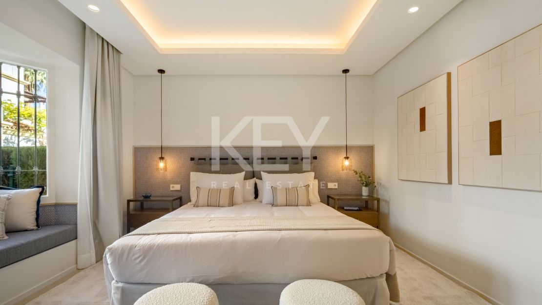 Newly reformed 4 bedroom Marbella Golden Mile apartment with spacious terrace in Monte Paraiso