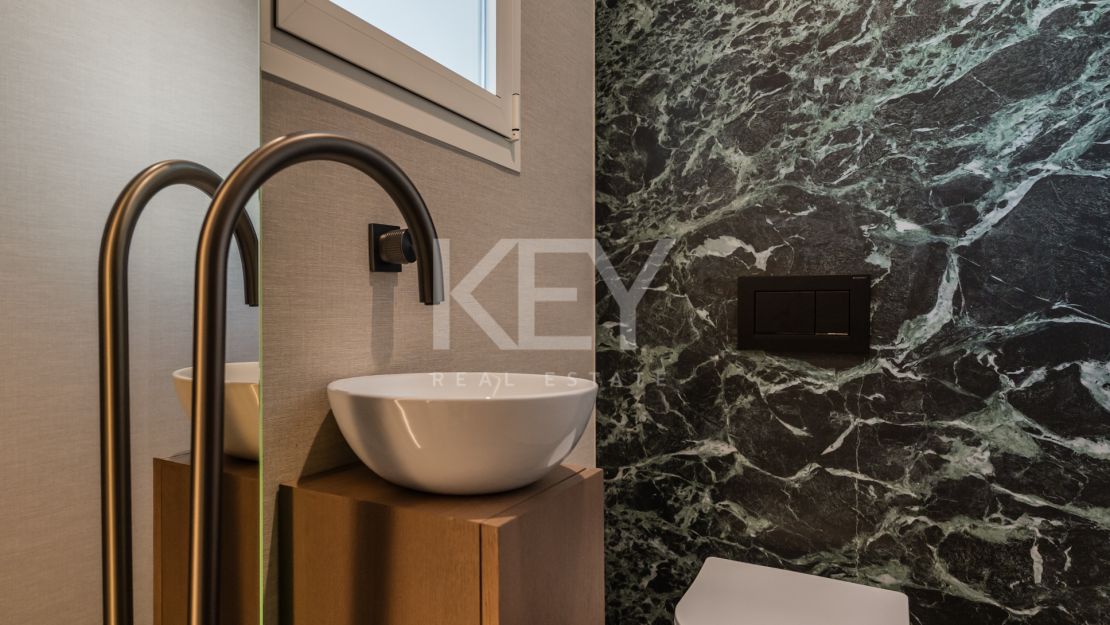 Luxury Semi detached Villa in Altos de Puente Romano – Marbella Golden Mile