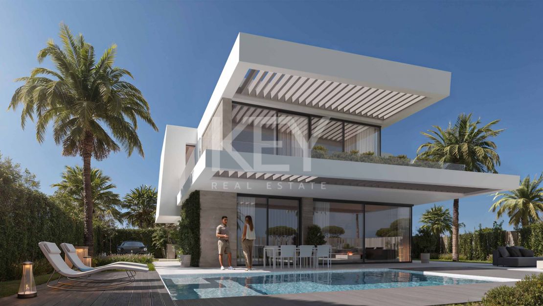 Villas in just 200 meters from the beach in Calahonda