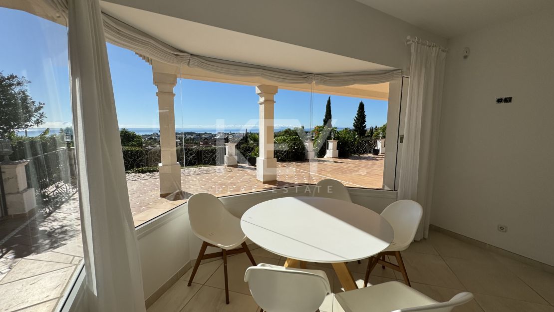 Luxury Villa with Panoramic Views in Los Flamingos, Benahavís, Marbella