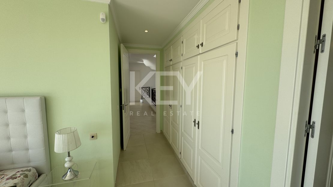 Luxury Villa with Panoramic Views in Los Flamingos, Benahavís, Marbella