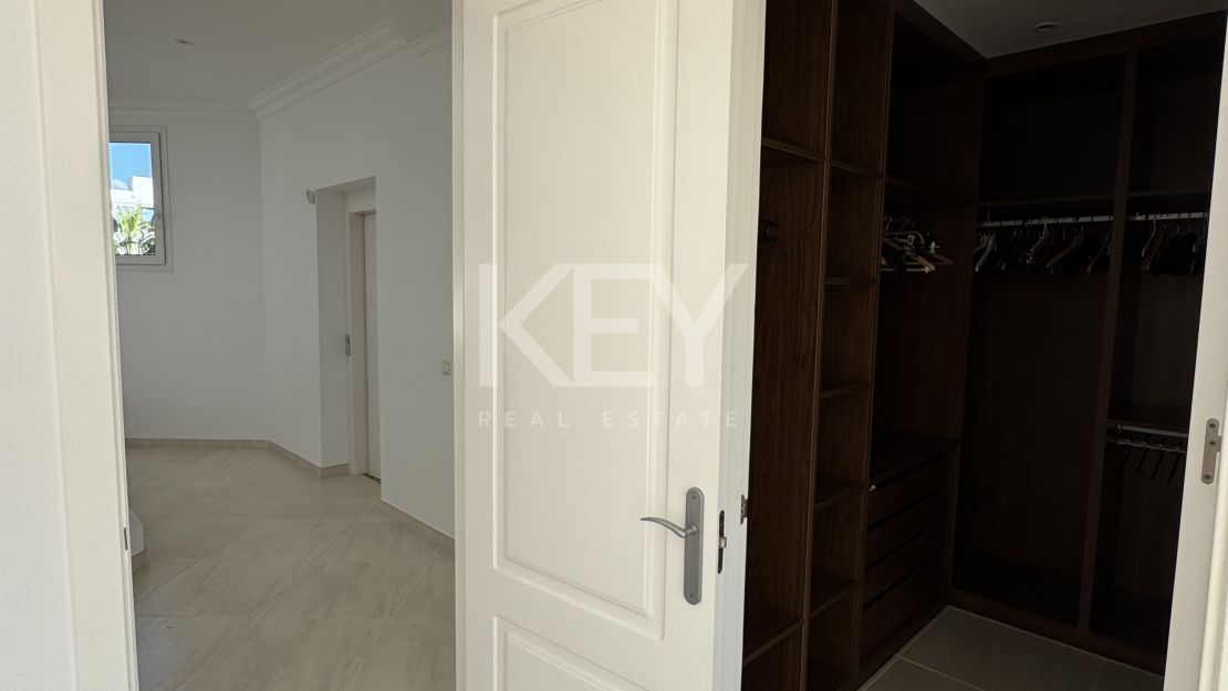 Luxury Villa with Panoramic Views in Los Flamingos, Benahavís, Marbella