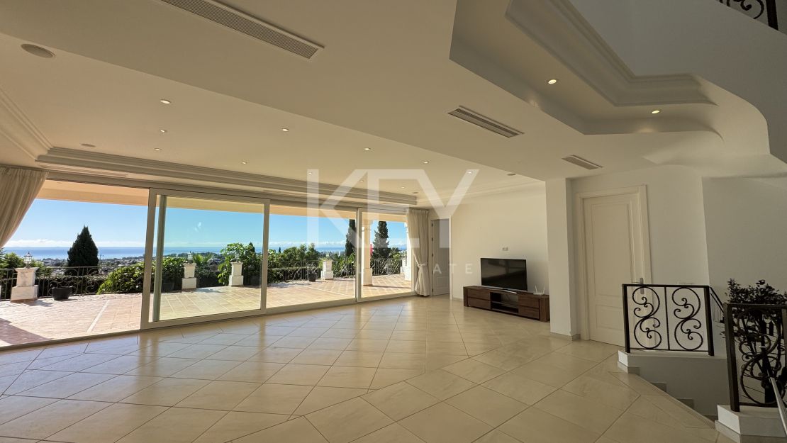 Luxury Villa with Panoramic Views in Los Flamingos, Benahavís, Marbella