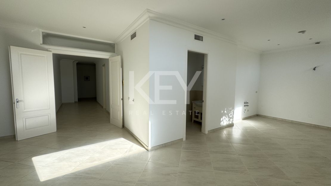 Luxury Villa with Panoramic Views in Los Flamingos, Benahavís, Marbella