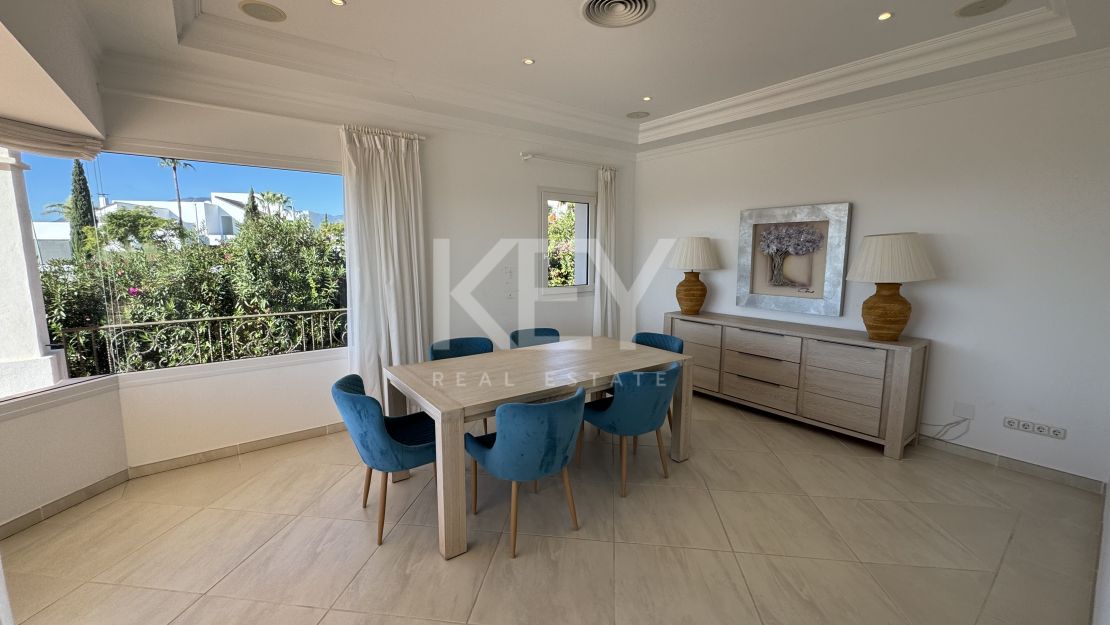 Luxury Villa with Panoramic Views in Los Flamingos, Benahavís, Marbella