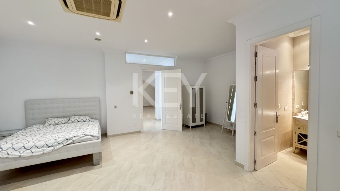 Luxury Villa with Panoramic Views in Los Flamingos, Benahavís, Marbella