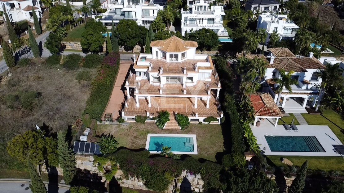 Luxury Villa with Panoramic Views in Los Flamingos, Benahavís, Marbella