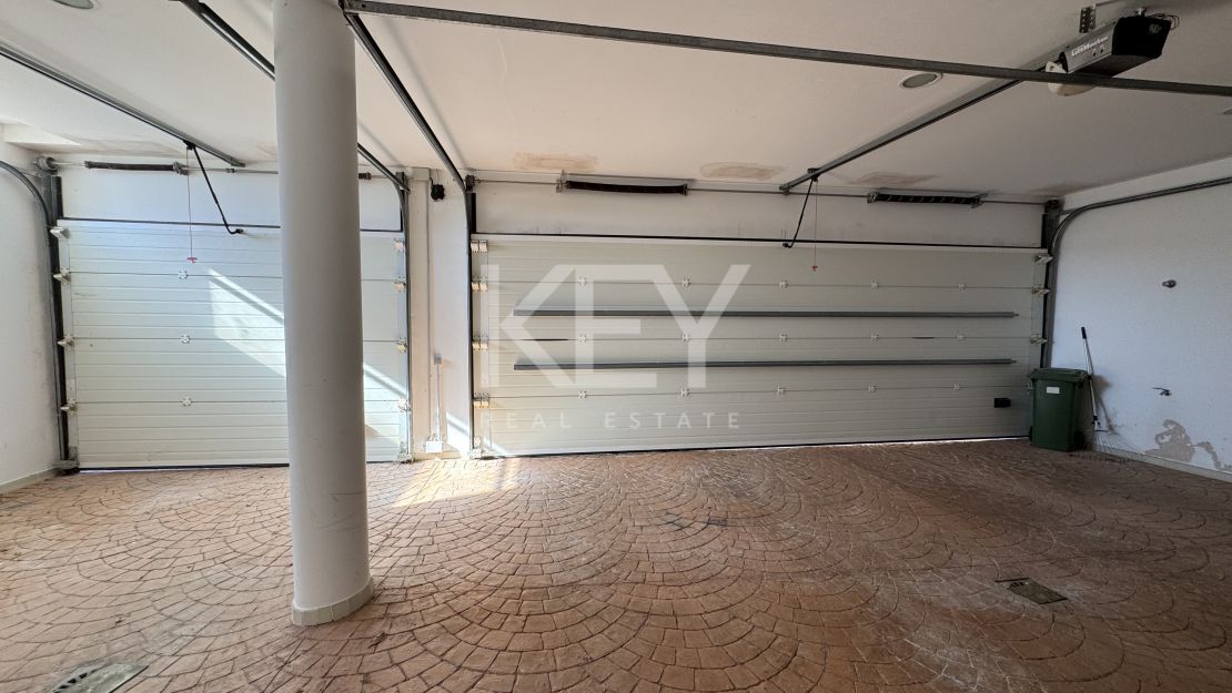 Luxury Villa with Panoramic Views in Los Flamingos, Benahavís, Marbella