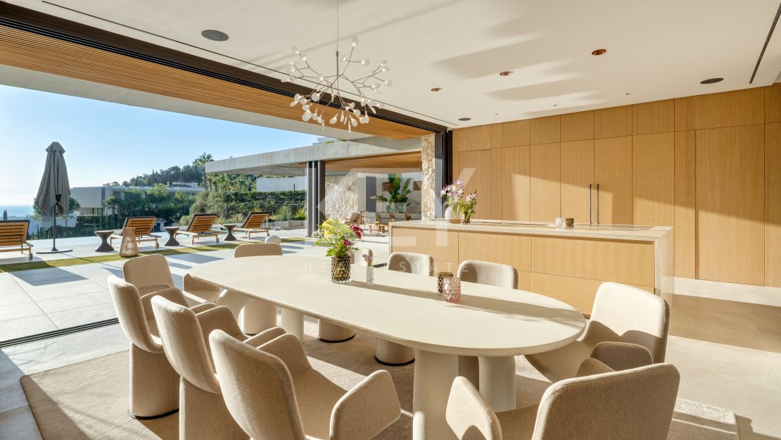 Brand-new Luxury Villa with Sea Views in Secure Gated El Madroñal, Benahavis, Marbella