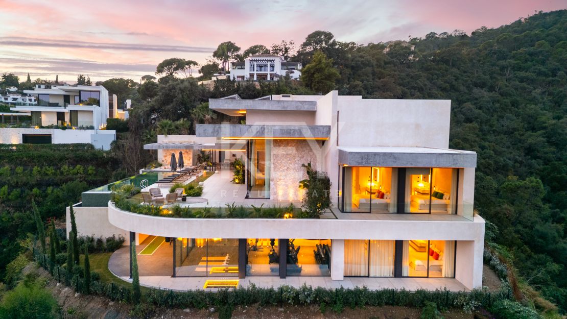 Brand-new Luxury Villa with Sea Views in Secure Gated El Madroñal, Benahavis, Marbella