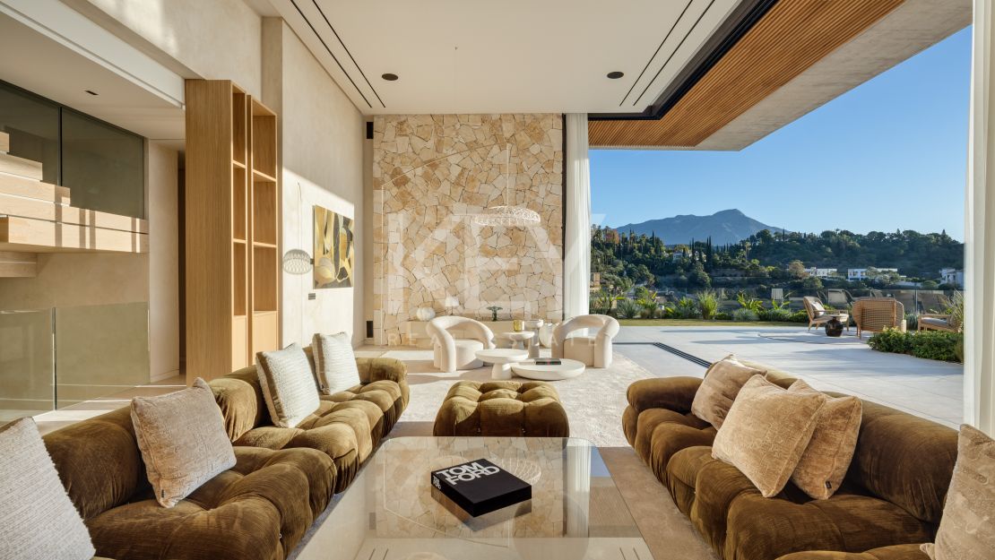 Brand-new Luxury Villa with Sea Views in Secure Gated El Madroñal, Benahavis, Marbella