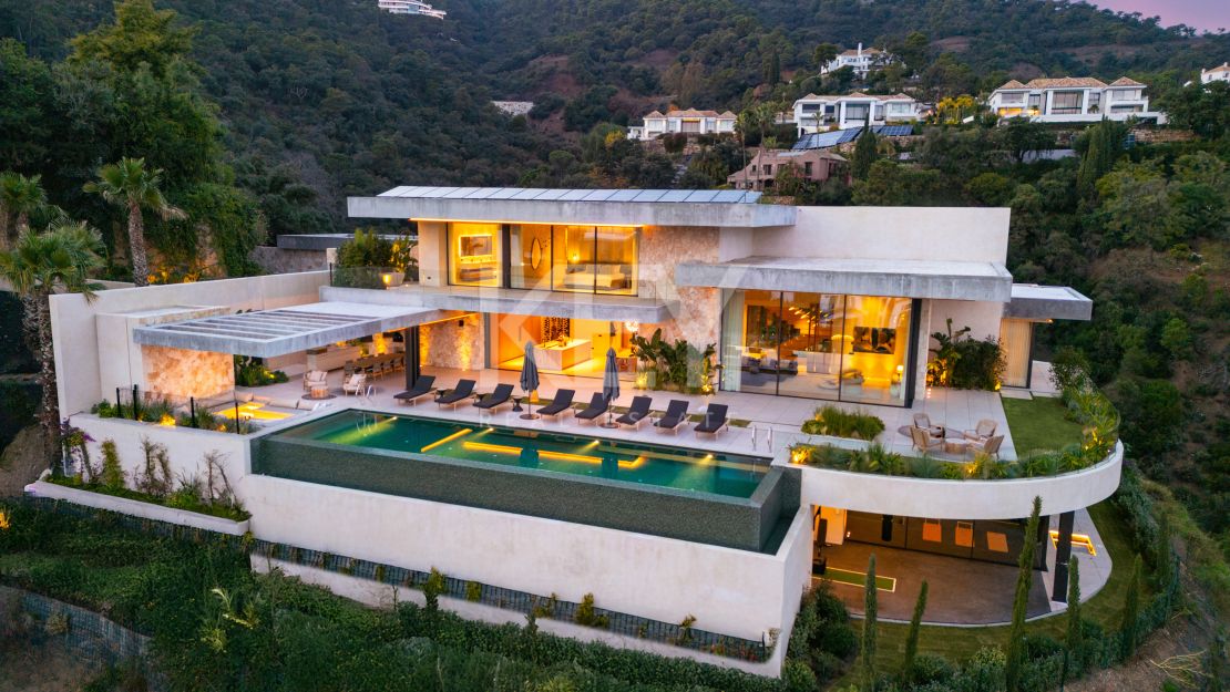 Brand-new Luxury Villa with Sea Views in Secure Gated El Madroñal, Benahavis, Marbella