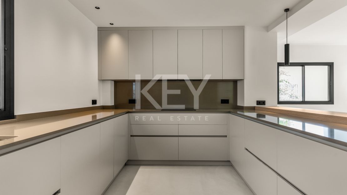 Increíble villa de lujo junto a la playa, Nueva Milla de Oro, Marbella