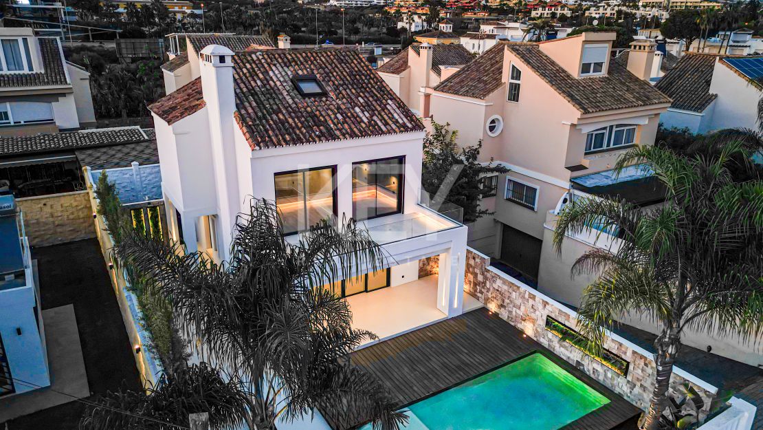 Increíble villa de lujo junto a la playa, Nueva Milla de Oro, Marbella