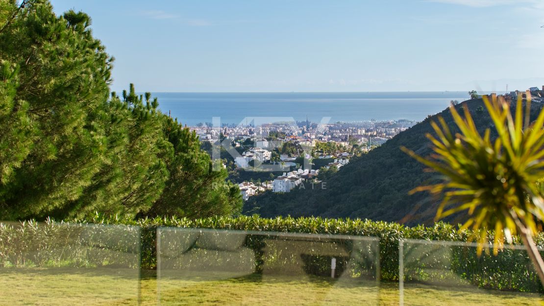 Contemporary Luxury Villa in El Madroñal, Benahavis, Marbella