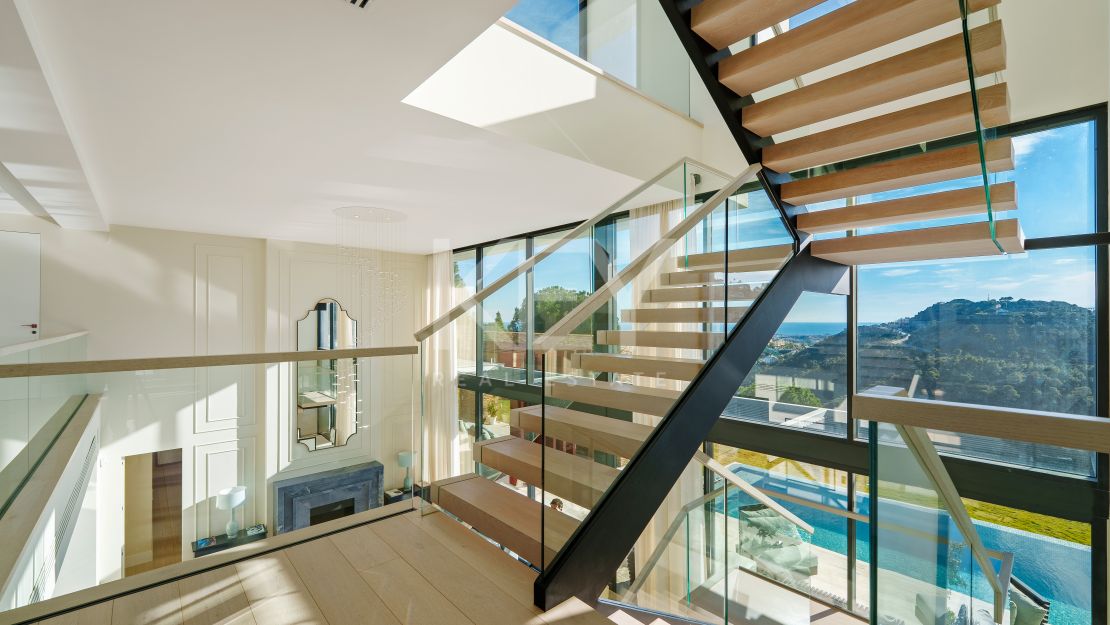 Contemporary Luxury Villa in El Madroñal, Benahavis, Marbella