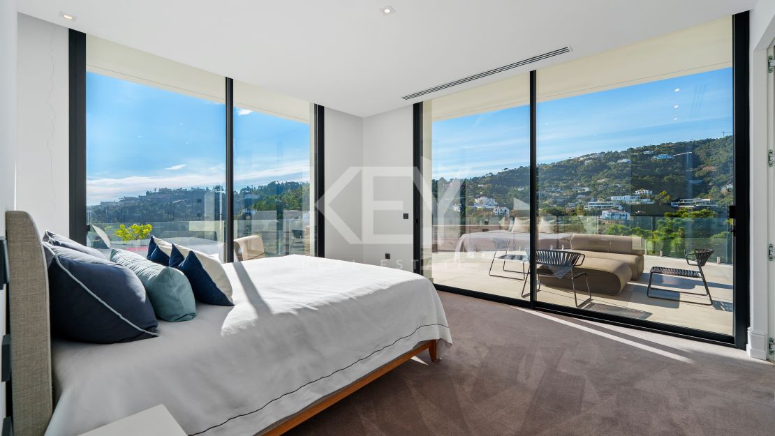 Contemporary Luxury Villa in El Madroñal, Benahavis, Marbella