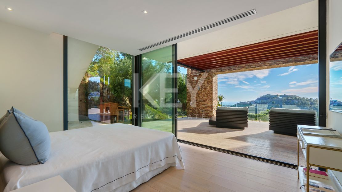 Contemporary Luxury Villa in El Madroñal, Benahavis, Marbella