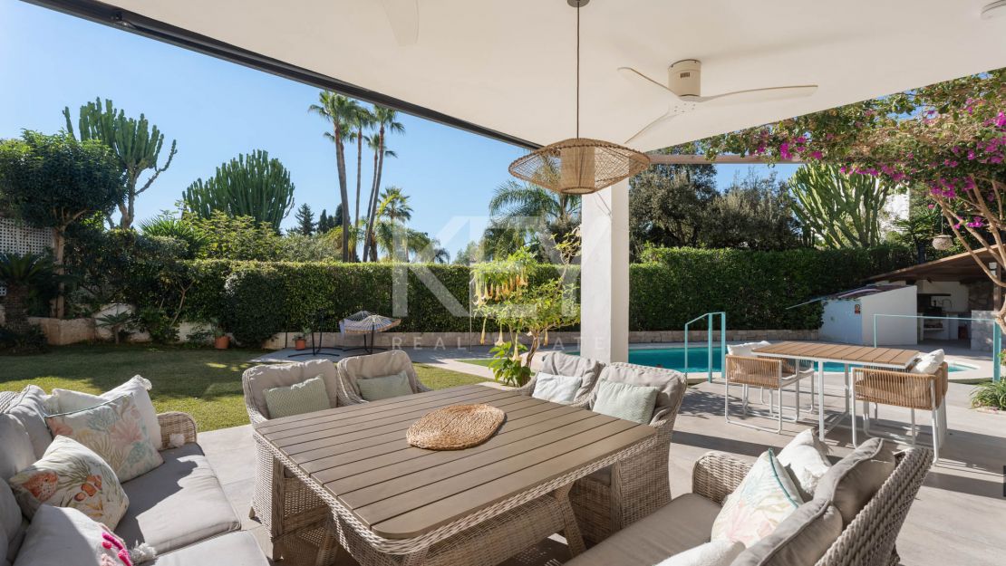 Elegant Family Villa with Outdoor Living and Prime Location -El Rosario, Marbella East
