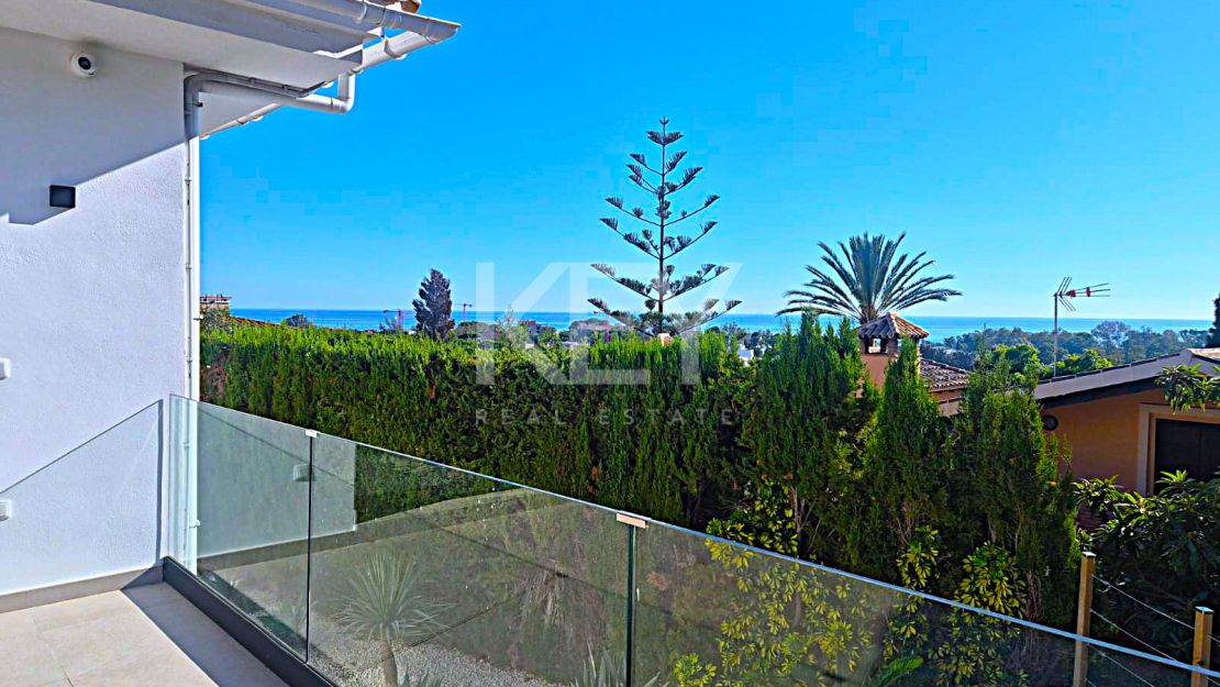 A Superb Modern Villa Walk to the Beach with Panoramic Views