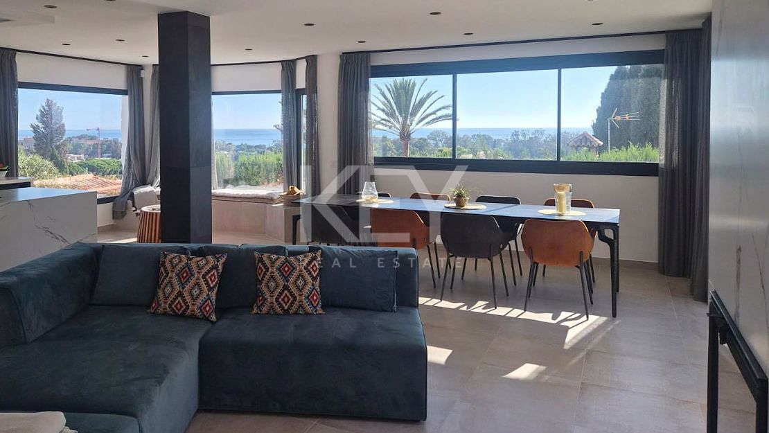 A Superb Modern Villa Walk to the Beach with Panoramic Views