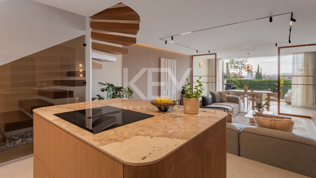 Beautiful Townhouse for Sale near Golf and Schools in Aloha, Marbella