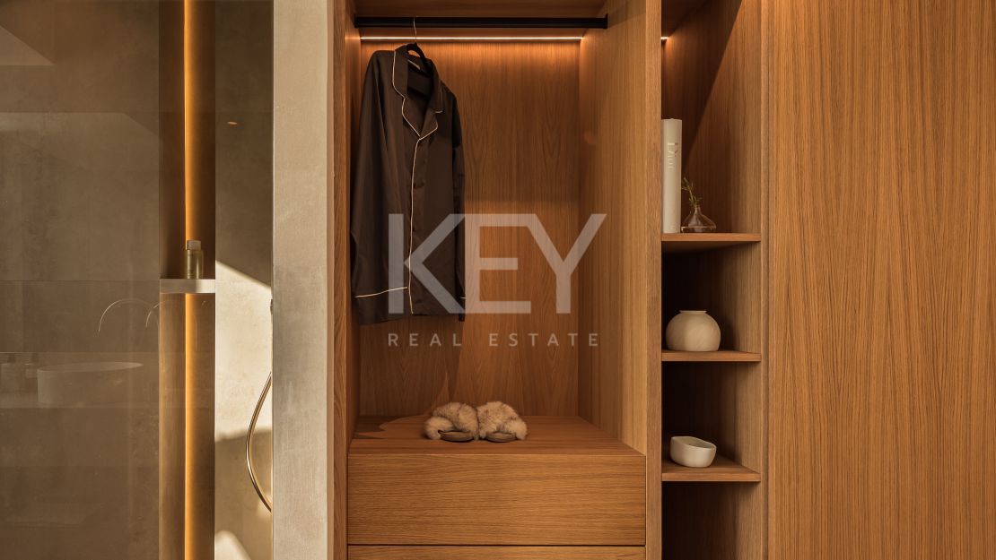 Beautiful Townhouse for Sale near Golf and Schools in Aloha, Marbella