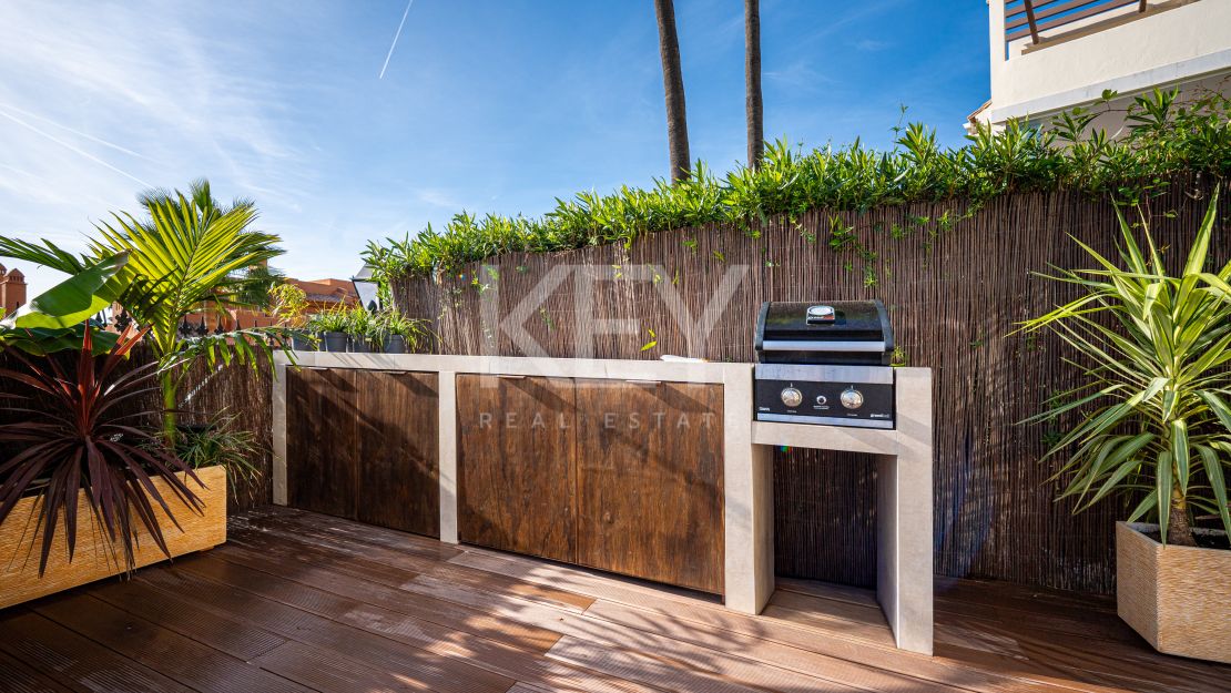 Newly Renovated Luxury Flat in Nueva Andalucia, Marbella