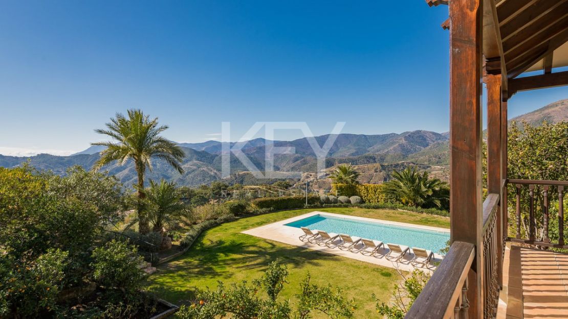 Villa  en venta  en  La Zagaleta, Benahavis