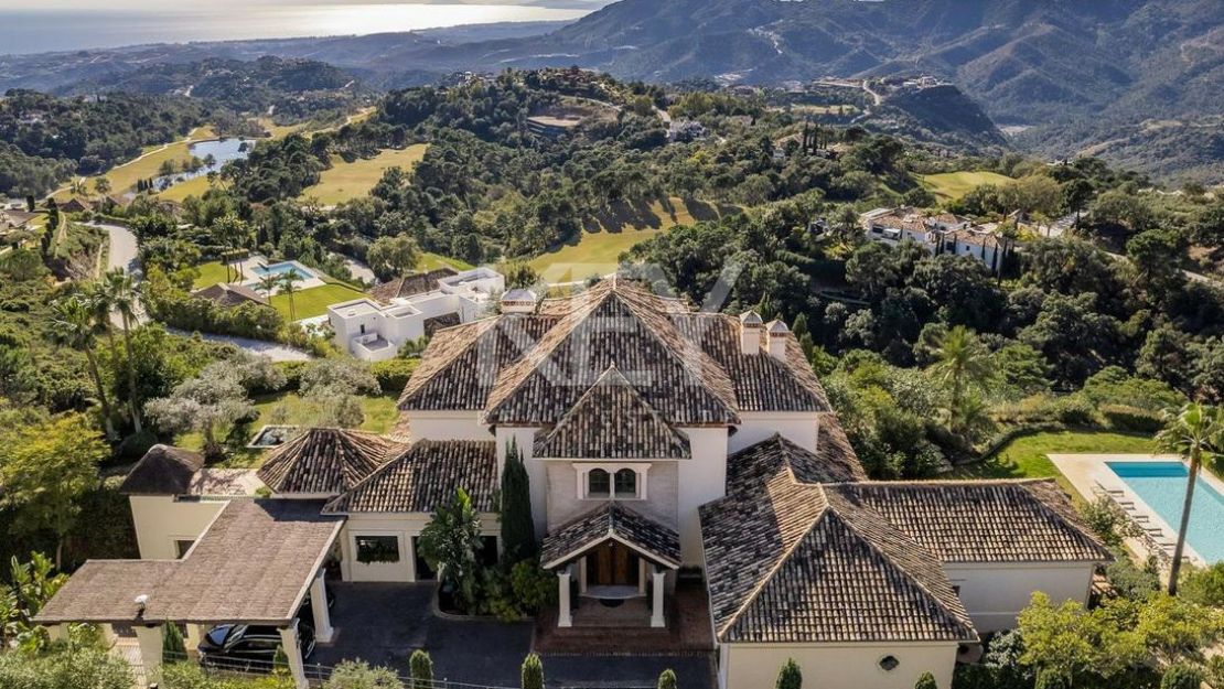 Exquisite 5-Bedroom Luxury Villa in La Zagaleta, Benahavis