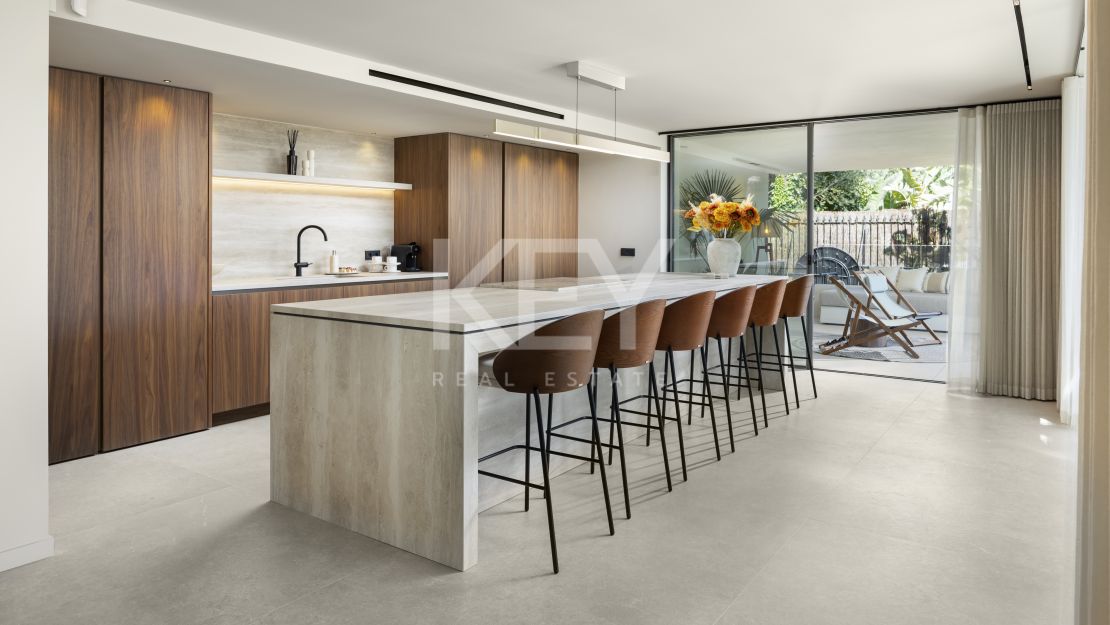 Вилла в балийском стиле в самом сердце долины гольфа в Новой Андалусии