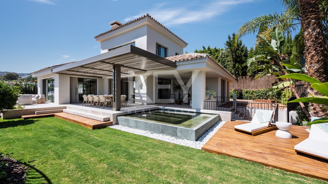 Вилла в балийском стиле в самом сердце долины гольфа в Новой Андалусии