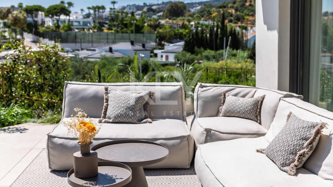 Вилла в балийском стиле в самом сердце долины гольфа в Новой Андалусии