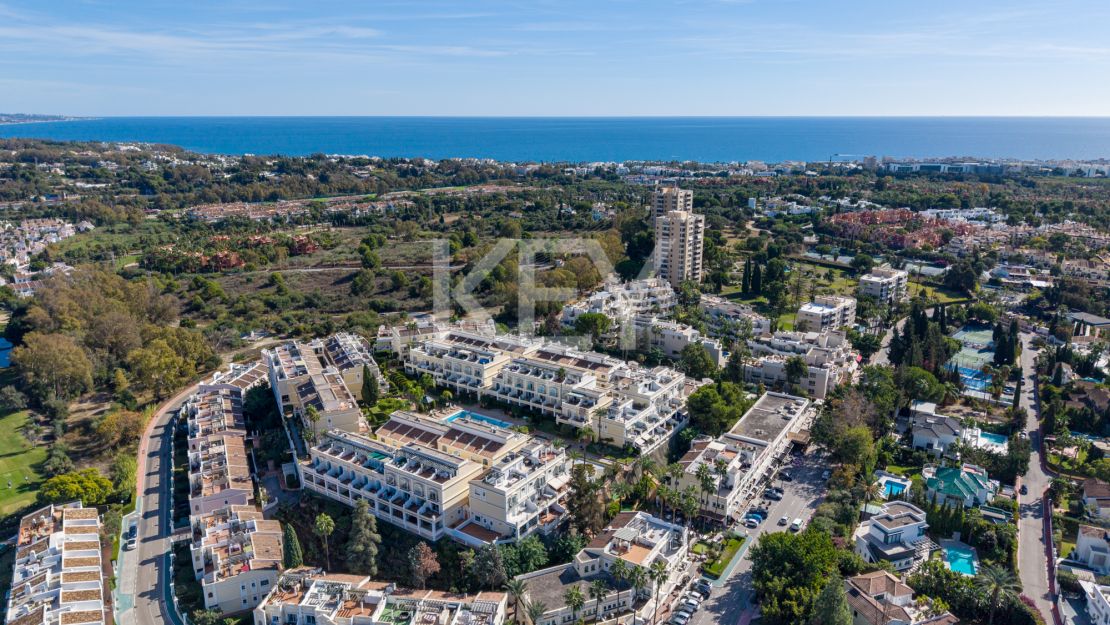 Отремонтированный двухквартирный дом в Алоха Гарденс с панорамным видом