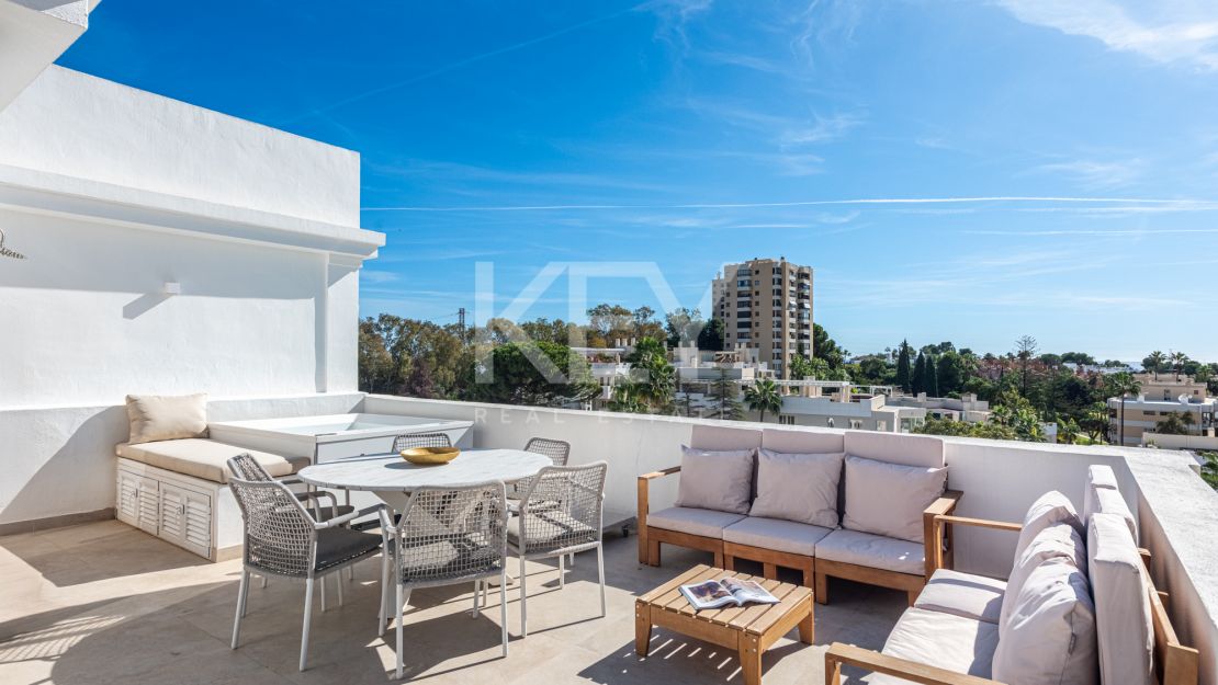 Отремонтированный двухквартирный дом в Алоха Гарденс с панорамным видом