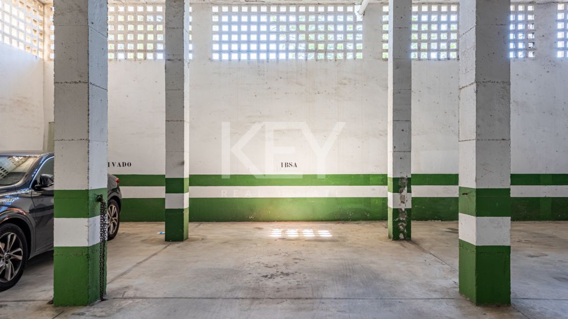 Отремонтированный двухквартирный дом в Алоха Гарденс с панорамным видом