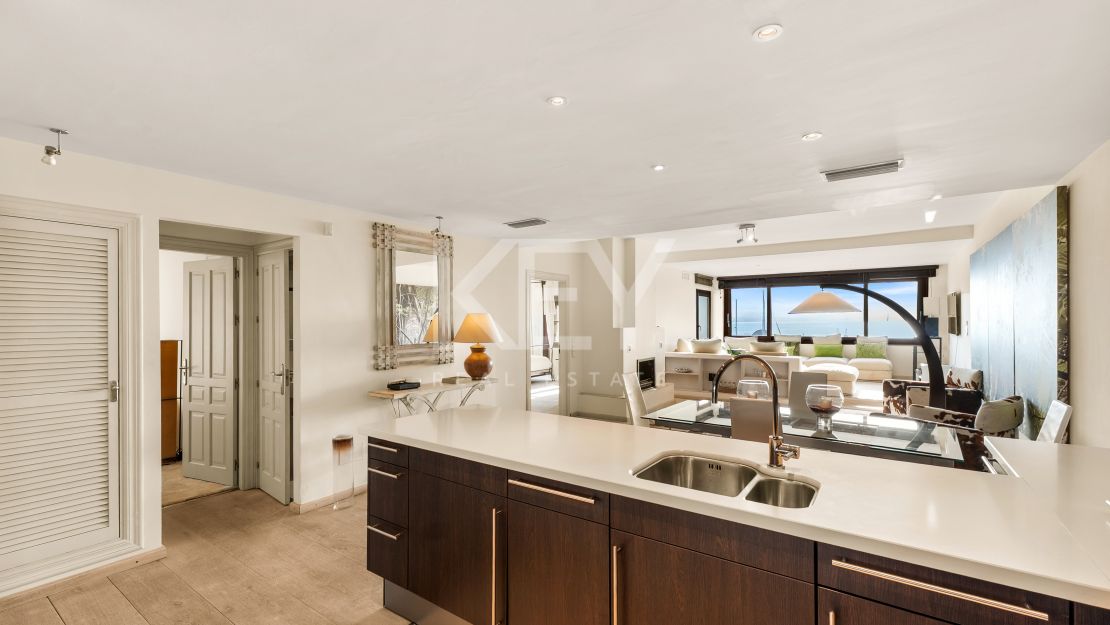 Уютная квартира с панорамным видом на море в Пуэрто-Банусе, Марбелья