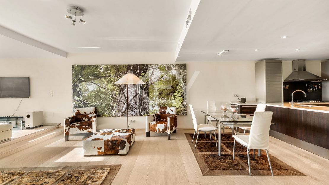 Уютная квартира с панорамным видом на море в Пуэрто-Банусе, Марбелья